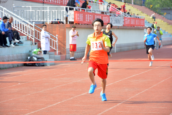 新華集團(tuán)二零一五年春季運(yùn)動(dòng)會(huì)隆重舉行 第 5 張