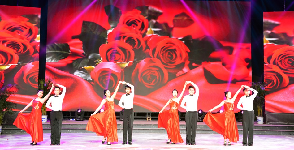 新華集團2017年榮譽員工授牌典禮 暨迎新晚會隆重舉行 第 4 張